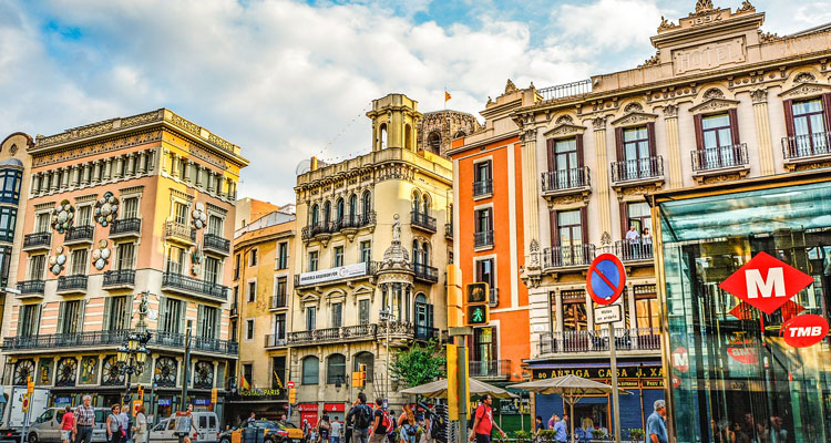 Авиакомпания S7 полетит из Санкт-Петербурга в Барселону