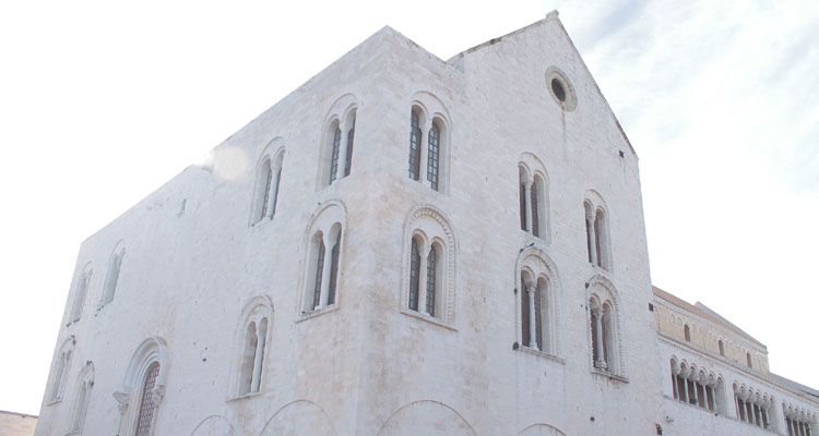 Авиакомпания S7 увеличивает число рейсов из Москвы в Бари