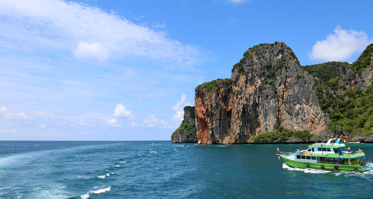 Названы 10 самых опасных для туризма стран