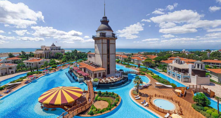 Самые популярные у москвичей авиакомпании и туроператоры России