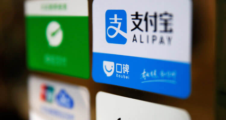 В кафе сети R-Group в Шереметьево начал работать сервис Alipay